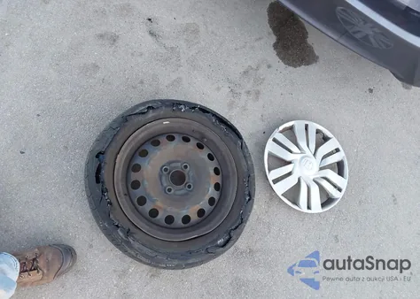 2015 Honda Fit Lx z USA, uszkodzony, nr VIN 3HGGK5H53FM731244